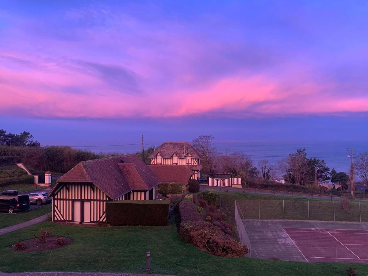 Appart Lumineux Avec Vue Sur Mer A 180 Degres Appartement Trouville-sur-Mer